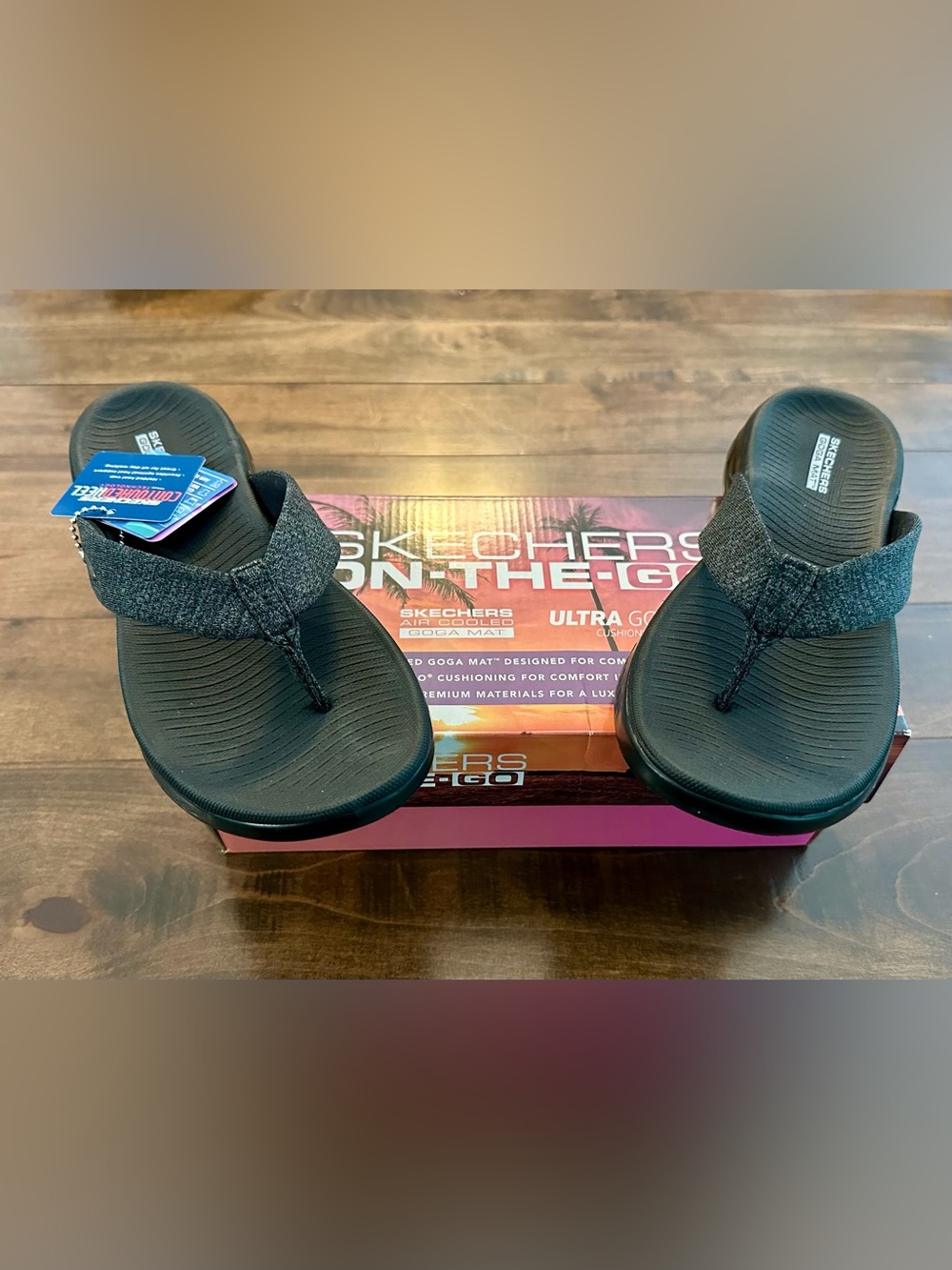🌟 Skechers Black Flip-Flop Sandals with Dark Gray Fabric Straps